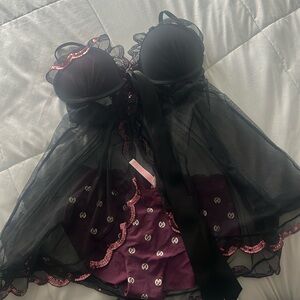 Cute Victoria secert lingerie rare size 36C cup and cute new panty